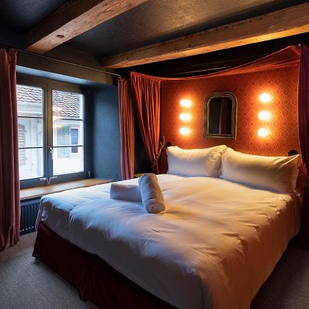 Peanut Medieval Lodge 圣乌塞恩 外观 照片