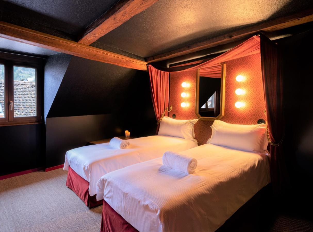 Peanut Medieval Lodge 圣乌塞恩 外观 照片