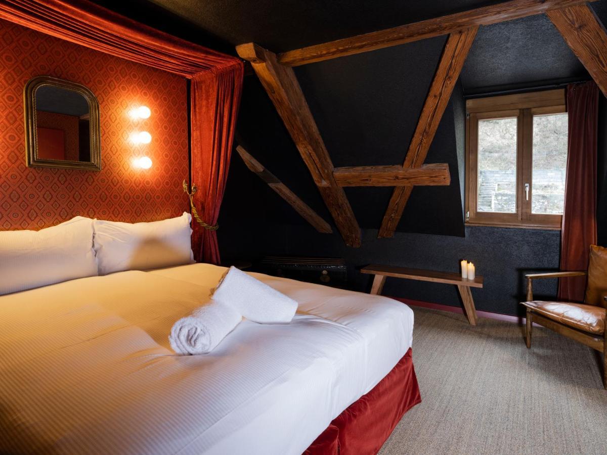Peanut Medieval Lodge 圣乌塞恩 外观 照片